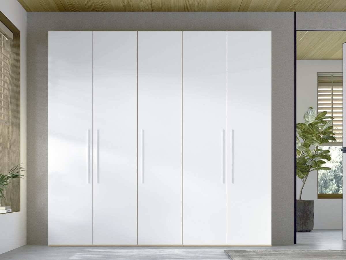  armario 5 puertas 230 x 220.  tirador ter 60cm. Modelo BASIC-27