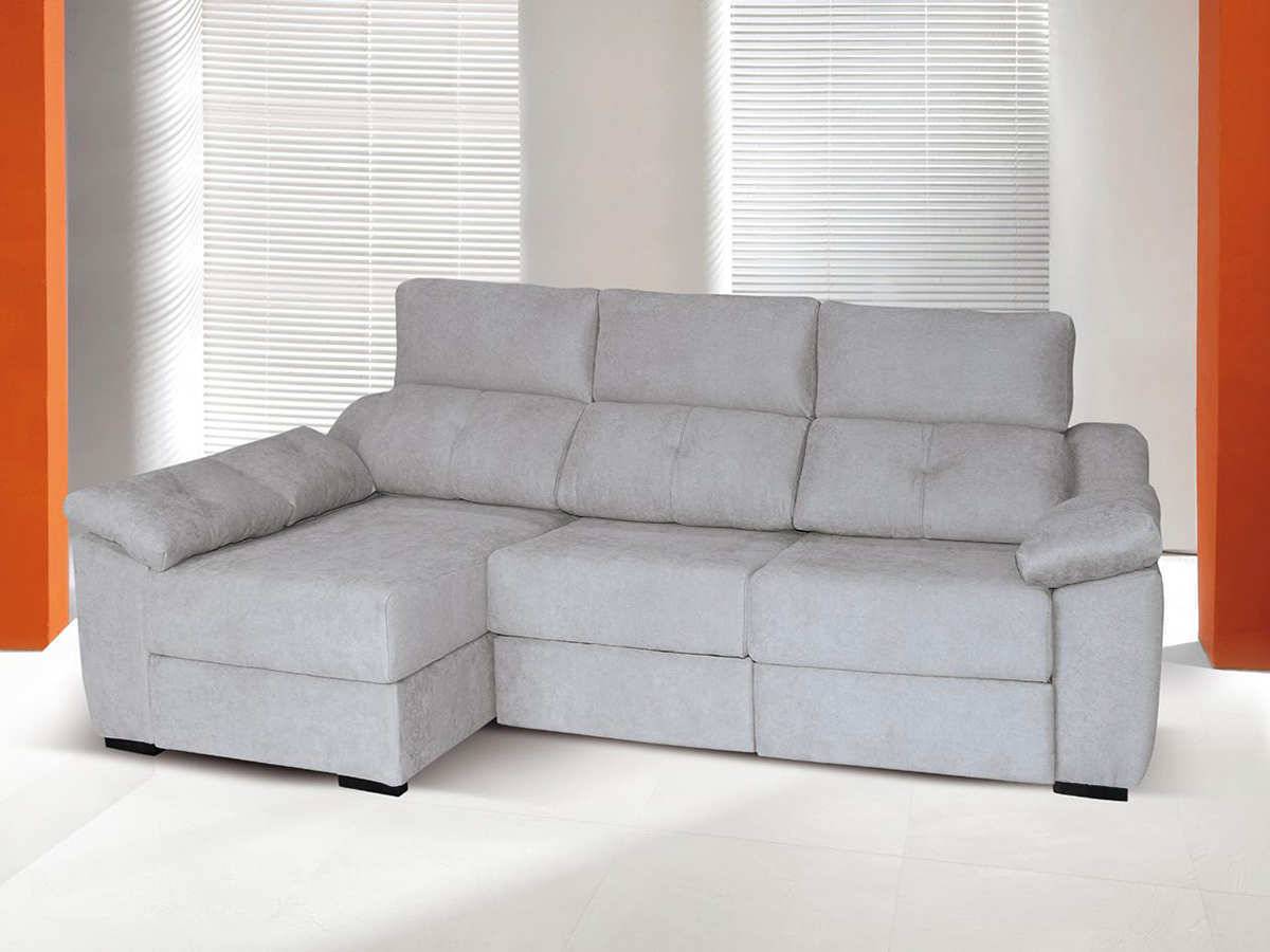  la chaise longue desenfundable y reclinable de 275 x 150 cm es una opción versátil y cómoda para tu sala de estar. con su diseño funcional, te permite adaptarla según tus necesidades.esta chaise longue cuenta con un sistema de desenfundado, lo que facilita su limpieza y mantenimiento. puedes quitar las fundas y lavarlas fácilmente para mantener el sofá en óptimas condiciones.además, la chaise longue es reclinable, lo que te permite ajustar el respaldo y encontrar la posición más cómoda para descansar o ver televisión. puedes reclinarlo parcialmente o completamente, según tus preferencias y comodidad. una característica destacada de esta chaise longue es su capacidad de convertirse en una cama extraíble. con un mecanismo sencillo, puedes transformarla en una cama cómoda para recibir a tus invitados o disfrutar de una siesta reparadora.. Modelo MS-CHAISE-CAMA-KROM