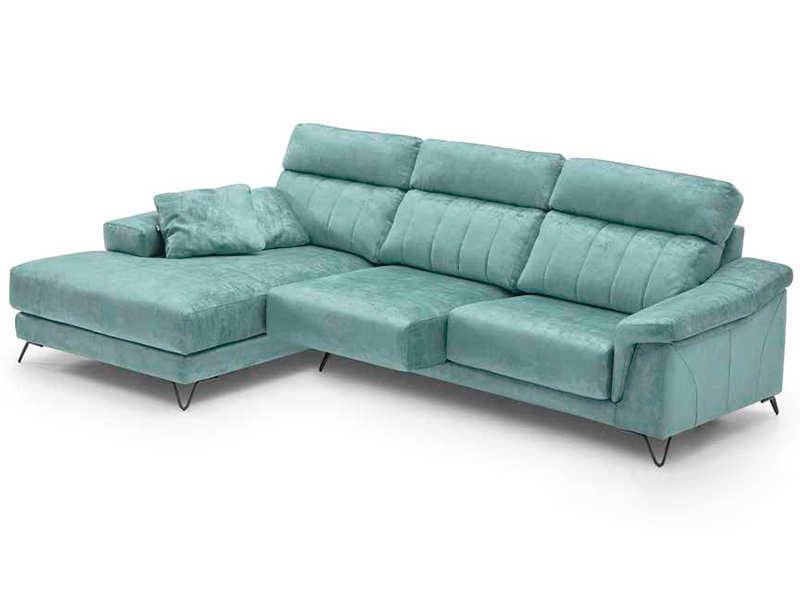  la chaise room de 305 cm de la serie room de divani, lider en fabricacion en sofás de diseño, es una opción excepcional que combina alta calidad y confort en un solo sofá. esta serie se ha creado pensando en ofrecer una experiencia de sentada de altas prestaciones para garantizar un alto nivel de comodidad. el diseño de esta chaise se caracteriza por sus líneas elegantes y contemporáneas que le dan un aspecto sofisticado y moderno. cada detalle ha sido cuidadosamente diseñado para ofrecer tanto estilo como funcionalidad. la chaise de la serie room está fabricada con materiales de alta calidad que aseguran su durabilidad y resistencia. los asientos están especialmente diseñados para proporcionar una sentada cómoda y ergonómica, permitiéndote disfrutar de largas horas de relajación sin sacrificar el confort. la serie room de divani se distingue por su atención al detalle y sus acabados de alta gama. cada elemento del sofá ha sido cuidadosamente seleccionado y confeccionado para brindar una experiencia de lujo y sofisticación. además, esta chaise de diseño de 305 cm ofrece un amplio espacio para sentarse, lo que la convierte en una opción perfecta para familias numerosas o para aquellos que buscan un sofá espacioso y cómodo.. Modelo DVN-ROOM