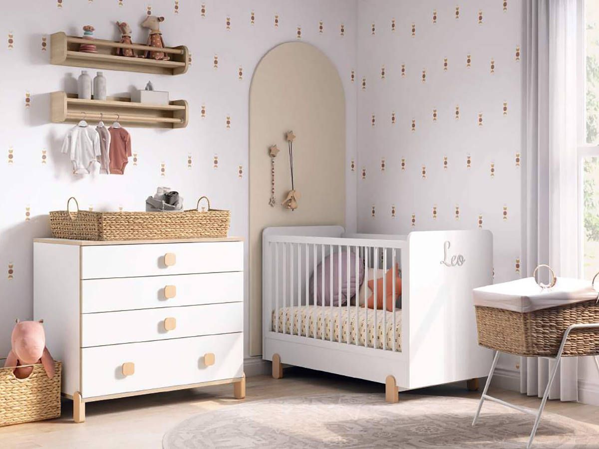 Habitacion Infantil cuna elemental 120 con patas cilíndricas de madera. Modelo BAMBOO-02