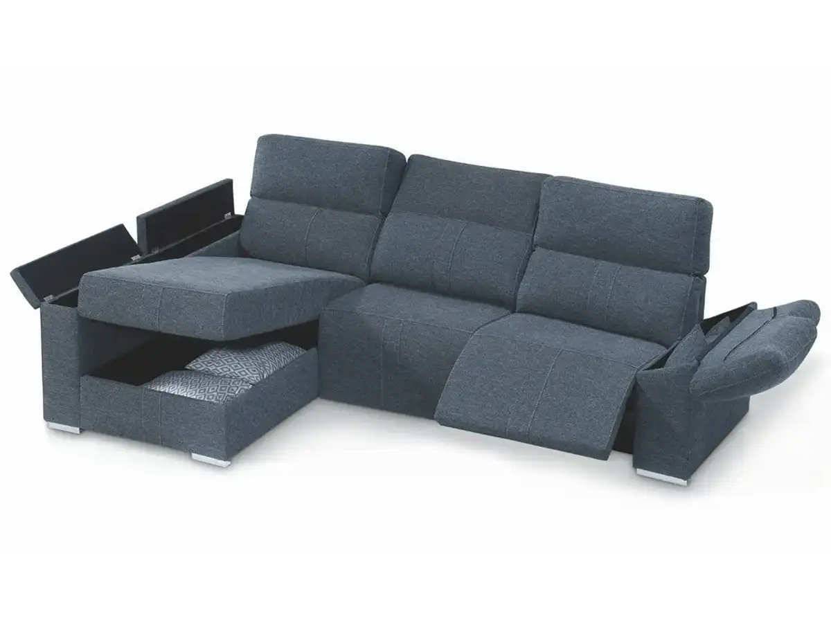  nuestra chaise con confortable relax es la opción ideal para aquellos que buscan la máxima comodidad y funcionalidad en un sofá. equipada con un mecanismo de relax metálico de acero, te brinda la posibilidad de reclinar el respaldo y extender el reposapiés con tan solo presionar un botón. lo que hace que esta chaise sea aún más especial son los cuatro arcones de serie, ubicados tanto en la chaise como en ambos brazos. estos arcones te ofrecen un valioso espacio de almacenamiento adicional, perfecto para guardar mantas, cojines, libros o cualquier otro objeto que desees tener a mano pero fuera de la vista. además de su funcionalidad, nuestra chaise con confortable relax está diseñada para proporcionar el máximo confort. los asientos están cuidadosamente acolchados y ofrecen un soporte óptimo gracias a su estructura de acero. los respaldos también están acolchados para brindarte una sensación de suavidad y confort al recostarte.. Modelo GM-EXPRESS-NICOLLE