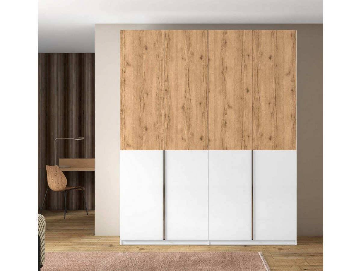  ropero de 4puertas batientes de 200cm y puertas decoradas con franja horizontal inferior lisa en blanco y superior en color madera natural con tirador perfil. Modelo MEDITERRANEO-102