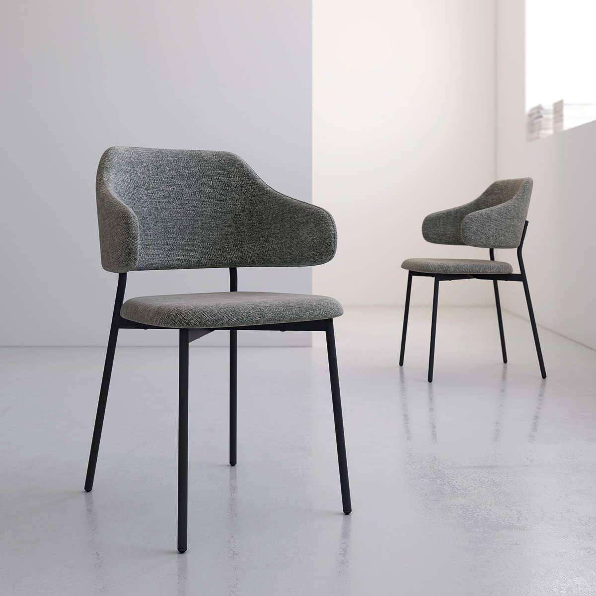  silla moderna gante  tapizados a elegir y patas metal negras. Modelo SILLA-GANTE-BGL