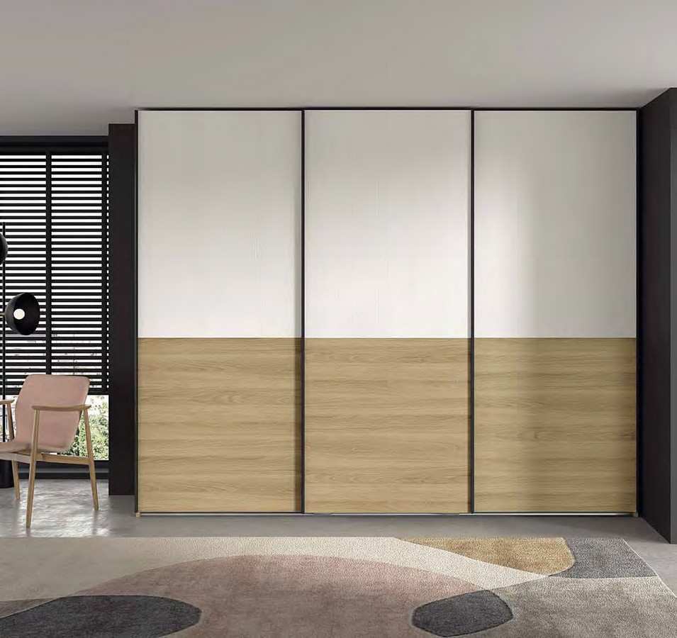  armario correderas colgado en acabado nature-blanco con armazón de 243x300 cm, equipado con tres puertas mixtas de 240 cm: una puerta interior izquierda, una puerta exterior central y una puerta interior derecha   . Modelo ECLIPSE-76, imagen 1