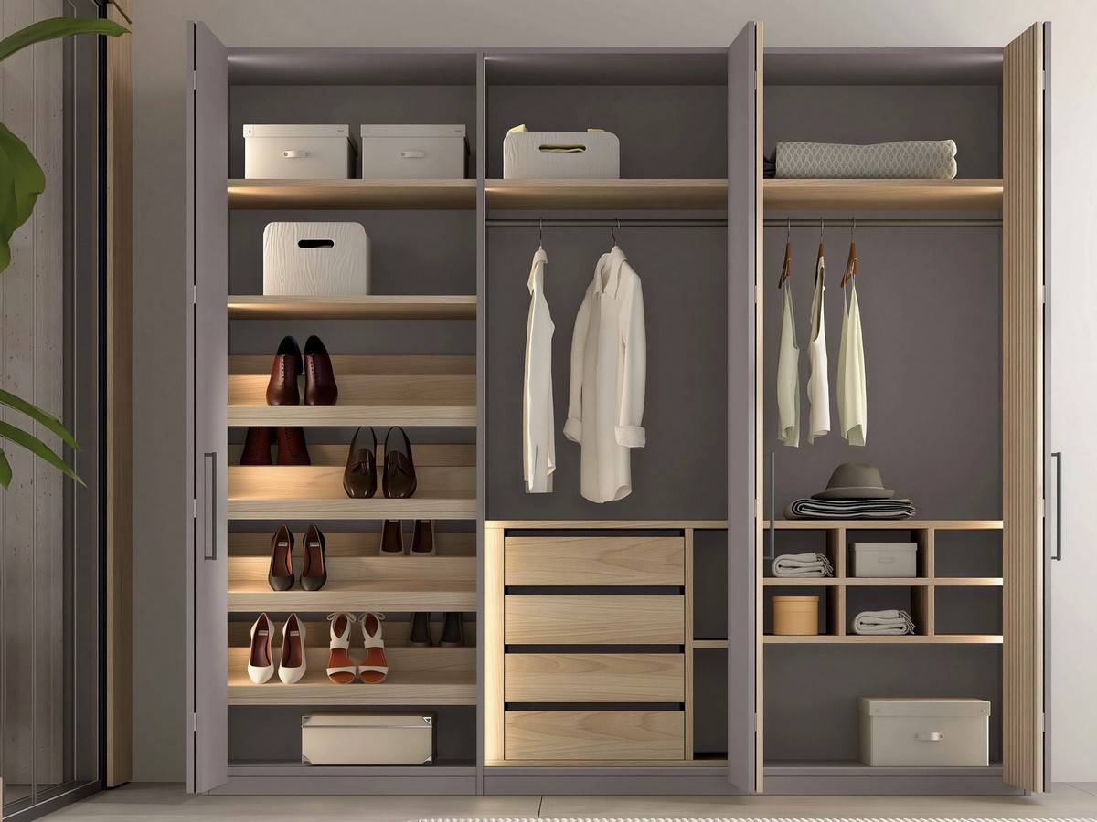  armario 6puertas batientes  de 254cm casco gris, interiores y detalle montana. Modelo NOAR-338, imagen 2