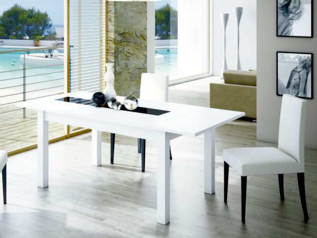 <p>mesa comedor rectangular extensible</p> <p>150↔ cm x 90 cm x 74↕ cm</p> <p>abierta 200 x 90 cm</p> <p><b>acabados</b> .- amazona, artíco, blanco, cambrian.</p> <p><b>cristales</b> .- elegir en el muestrario de colores </p> <p class='cyb'> medidas: 150 cm </p> <p>más opciones de colores disponibles</p> mesa salon Modelo MCO-119