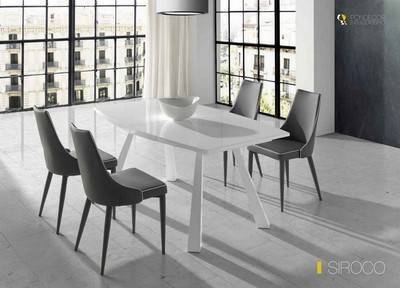 • mesa extensible en blanco brillo<br> mesa extensible de diseño con estructura de metal blanco brillo.<br> sobre de mdf con lienas curvas lacado en blanco brillo.silla volga (opcional) <br>medidas: 180/230 x (77x95x77) x 76 cm mesa salon comedor l180 Modelo PDC-SIROCO