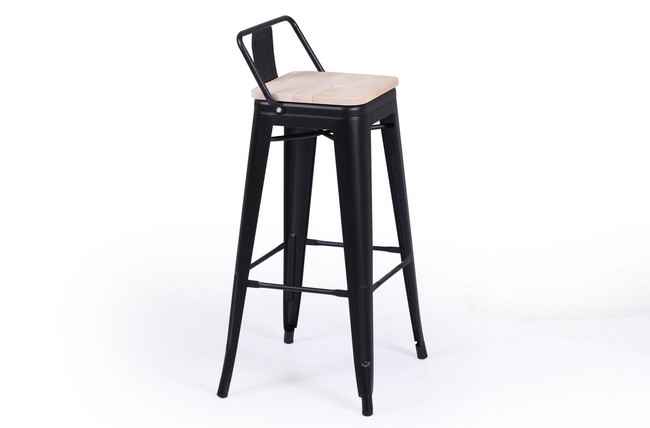 taburete alto tolix negro asiento madera roble nordish. Modelo 0500640020010