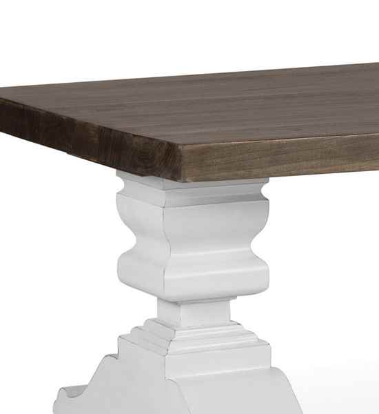Mesa de centro Everest con diseño colonial y acabados artesanales.