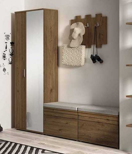 el mueble auxiliar con puerta espejo se combina con baúles arcones y un panel con perchas en este conjunto. esta disposición MODULAR-5HA-4130
