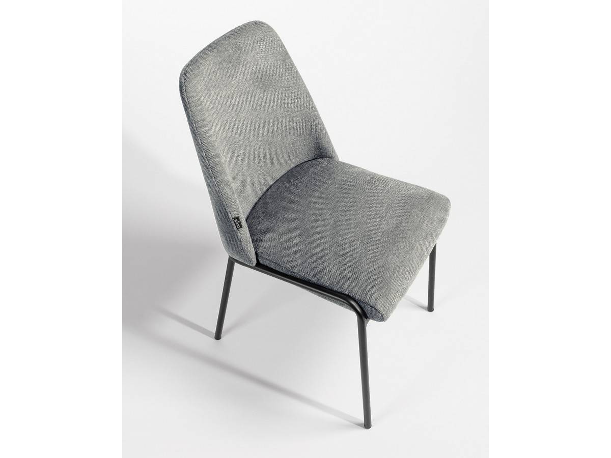  silla moderna atlanta en color gris marengo  con asiento y respaldo tapizados y patas de metal negras.. Modelo BGL-ATLANTA-GRIS, imagen 12
