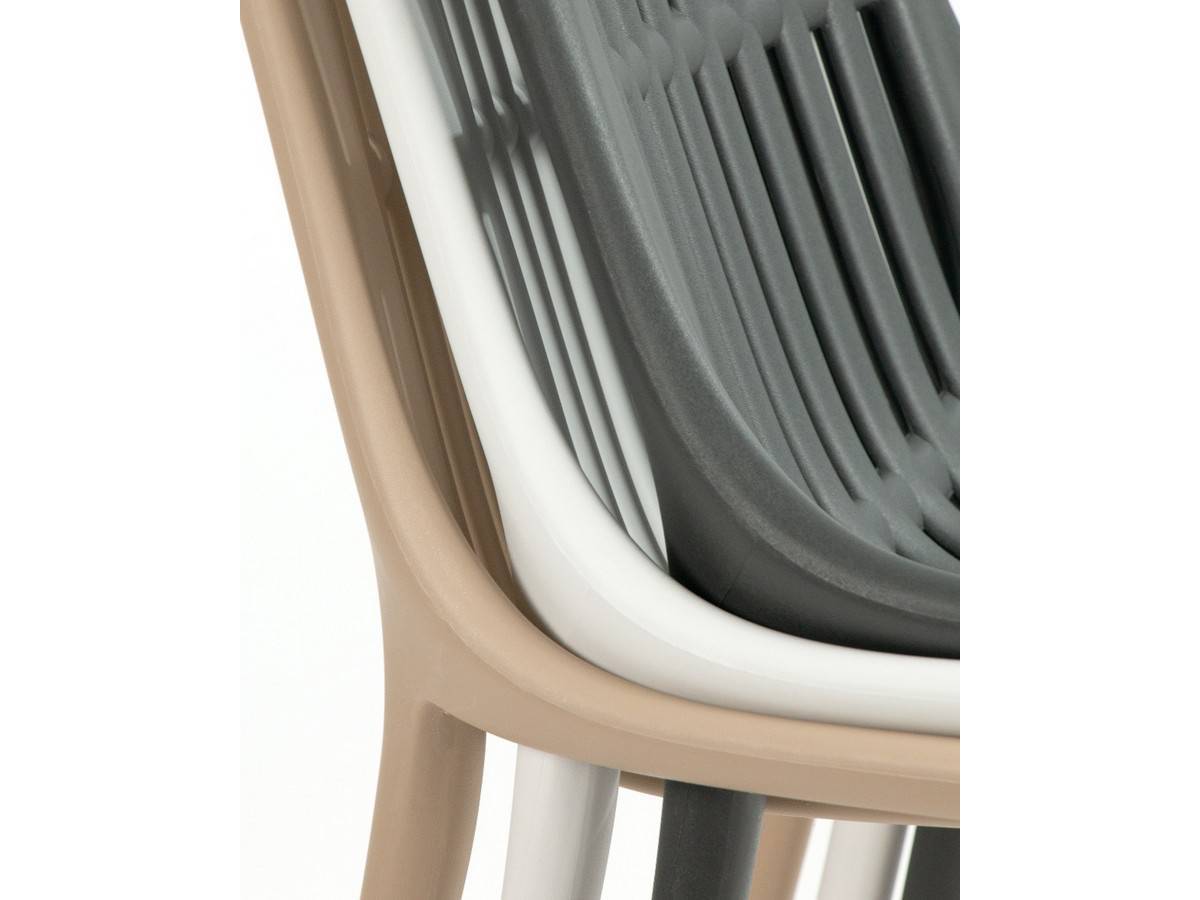  silla apilable de polipropileno moderna en color grafito, para interiores y exteriores. Modelo BGL-MILAN-GRAFITO, imagen 10