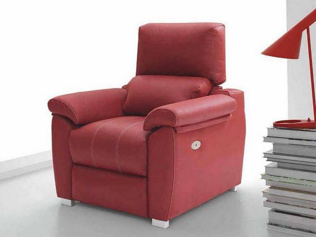 un armazón robusto hecho de madera de pino y tablero de partículas, este sillón es desenfundable, facilitando la limpieza, SILLON-RELAX-LOFT-CLD