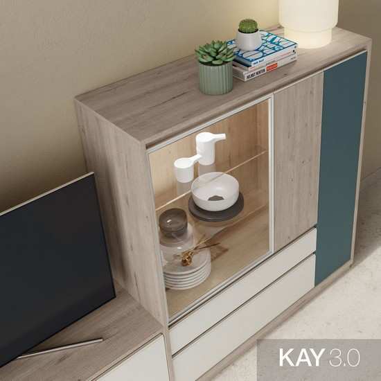 Mueble de salón moderno con puertas de madera natural.