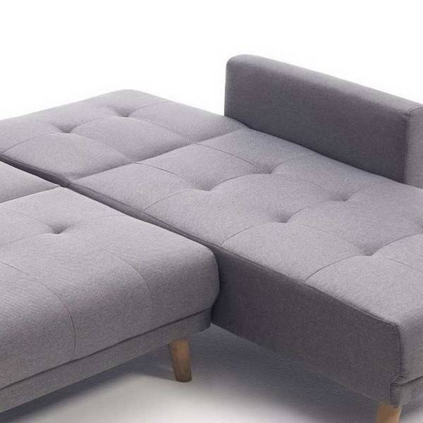  descubre el sofá chaise económico y versátil que se transforma en una cómoda cama. este sofá cuenta con un práctico módulo reversible que te permite adaptarlo según tus necesidades y espacio disponible. su relleno de espuma proporciona un confort excepcional, mientras que su tapizado en tela gris jaspeada añade un toque moderno y elegante a cualquier ambiente. ya sea para relajarte durante el día o recibir a tus invitados durante la noche, este sofá convertible ofrece la solución perfecta sin comprometer tu bolsillo. ¡disfruta de calidad y funcionalidad a un precio irresistible!. Modelo NK-CHAISE-CAMA-ABBA, imagen 6